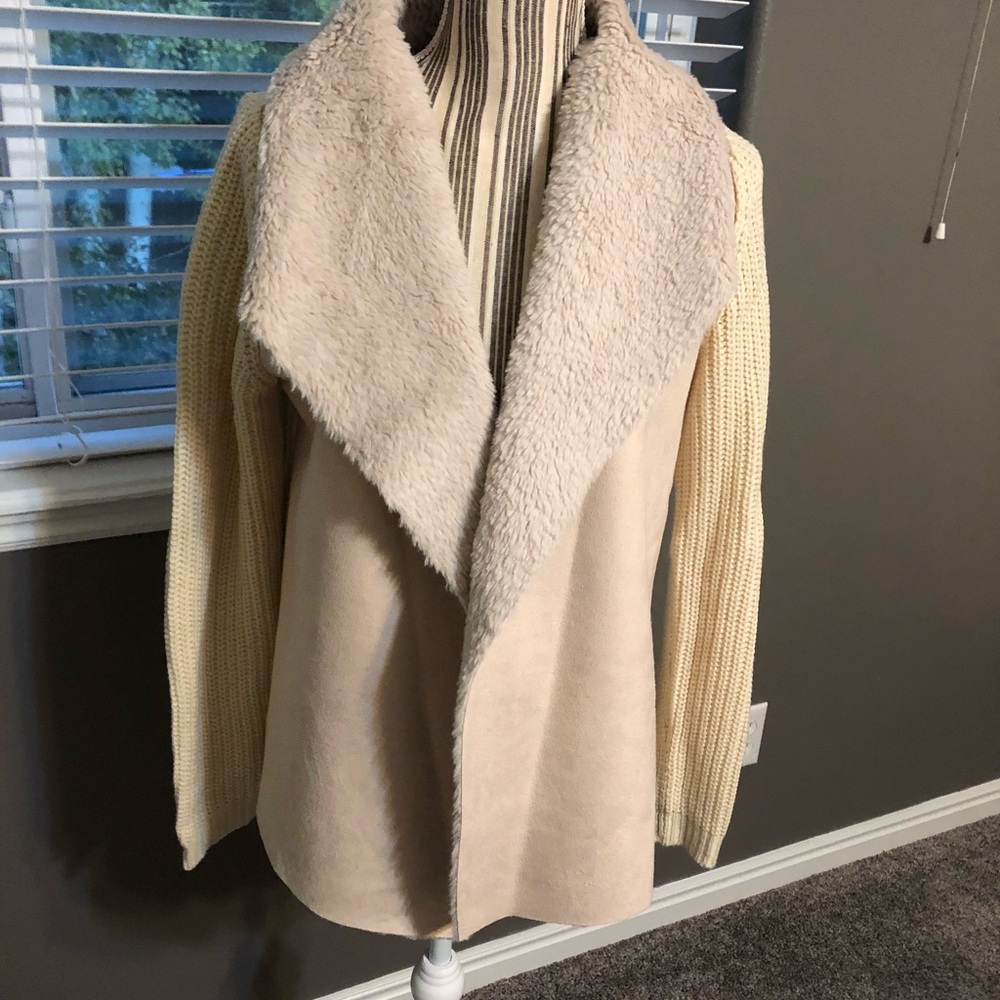 Cardigan sweater